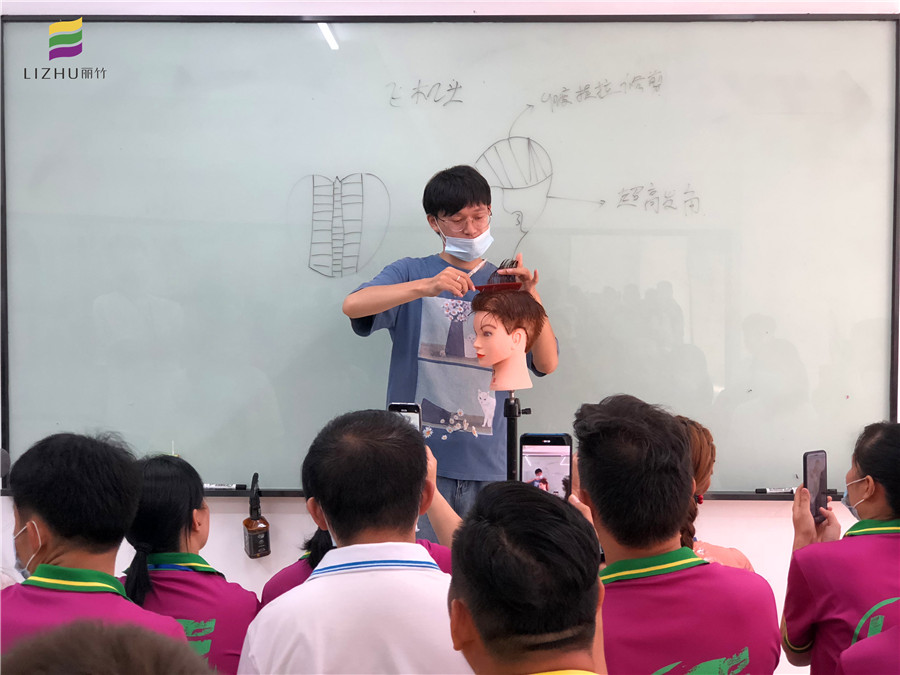 南寧美發(fā)課堂：男士剪發(fā)剪的是什么？