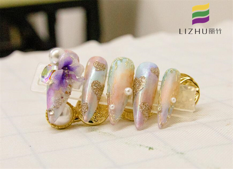 甲片可以重復(fù)使用嗎？廣西美甲排行榜專業(yè)教學(xué)