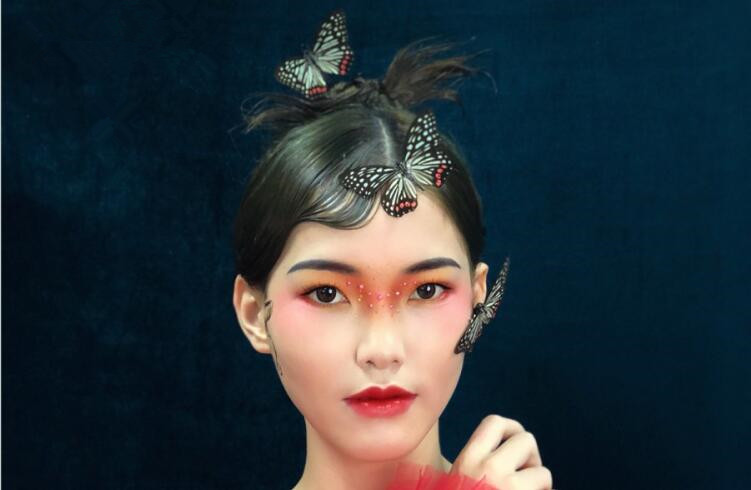 元?dú)夂麏y容，彰顯南寧學(xué)彩妝的學(xué)校哪家?guī)熧Y強(qiáng)