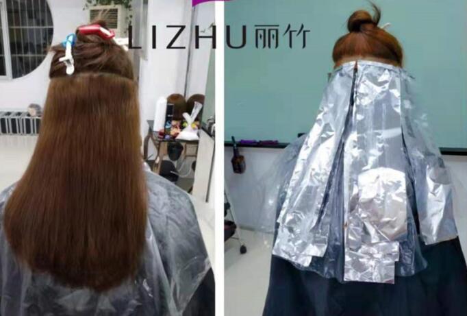 正確褪淺的技巧，南寧美發(fā)課堂正在講解