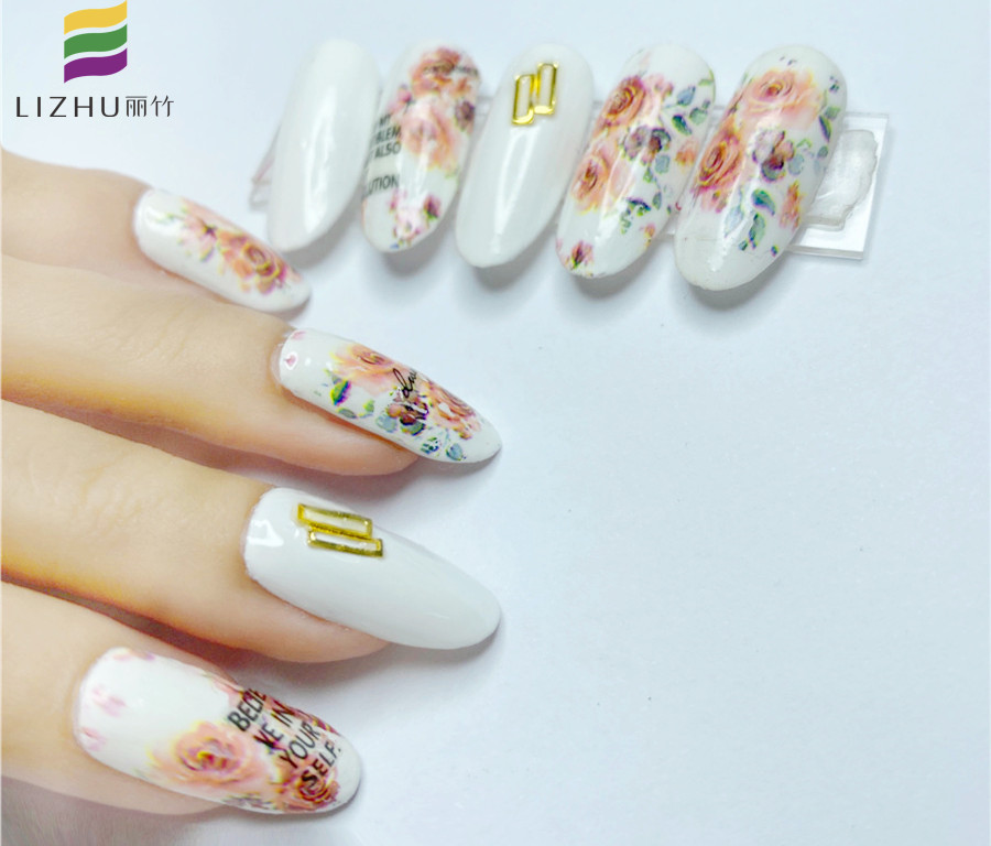 美甲貼怎么貼？廣西美甲學(xué)校分享教程
