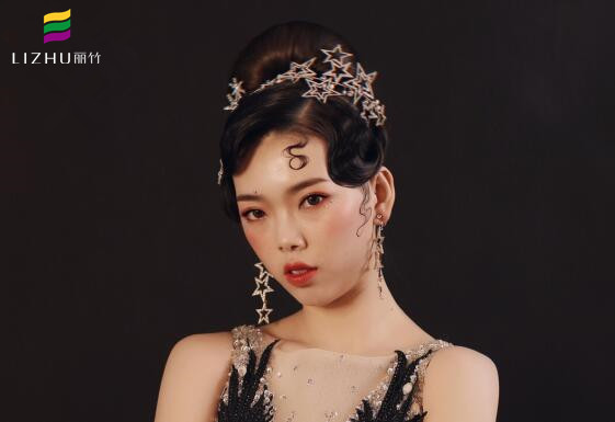 廣西彩妝培訓(xùn)學(xué)校作品欣賞，打造不同風(fēng)格的新娘妝