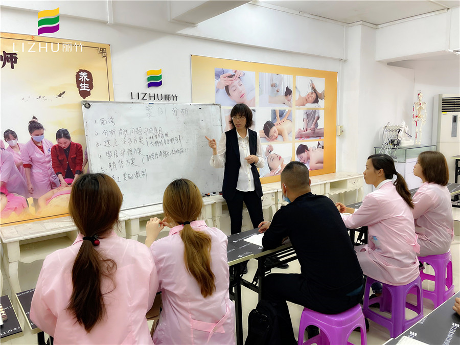 學(xué)習(xí)案例分析的重要性，南寧美容培訓(xùn)班告訴你