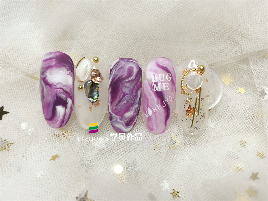 暈染美甲，麗竹專業(yè)美甲師學(xué)校學(xué)員作品
