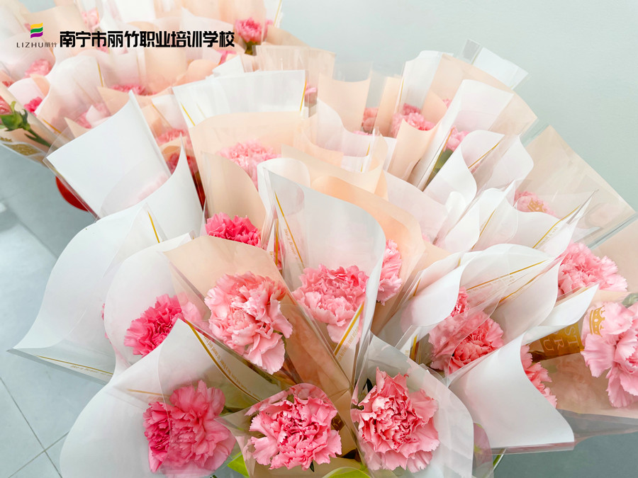 麗竹學校3·8女神節(jié)，定制專屬你的美麗