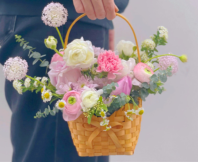 韓式手提花籃，南寧鮮花培訓(xùn)作品