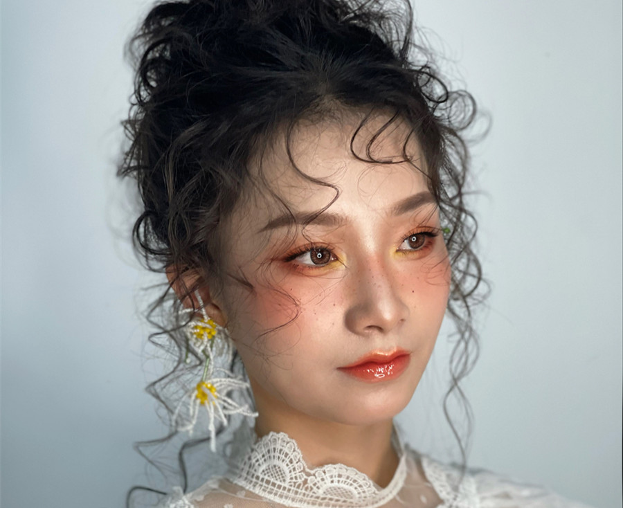 日系風(fēng)尚新娘，廣西新娘造型彩妝學(xué)校作品