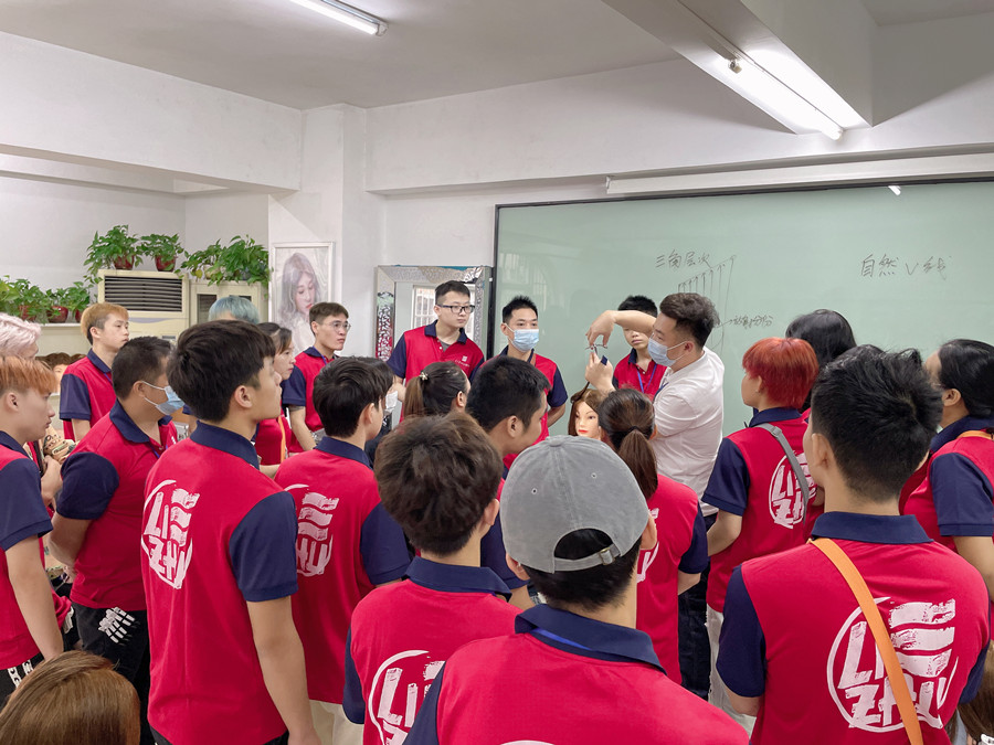 南寧剪發(fā)：打??？剪短？傻傻分不清