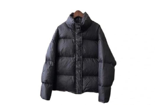黑色短款羽絨服搭配技巧，廣西人物形象造型課程