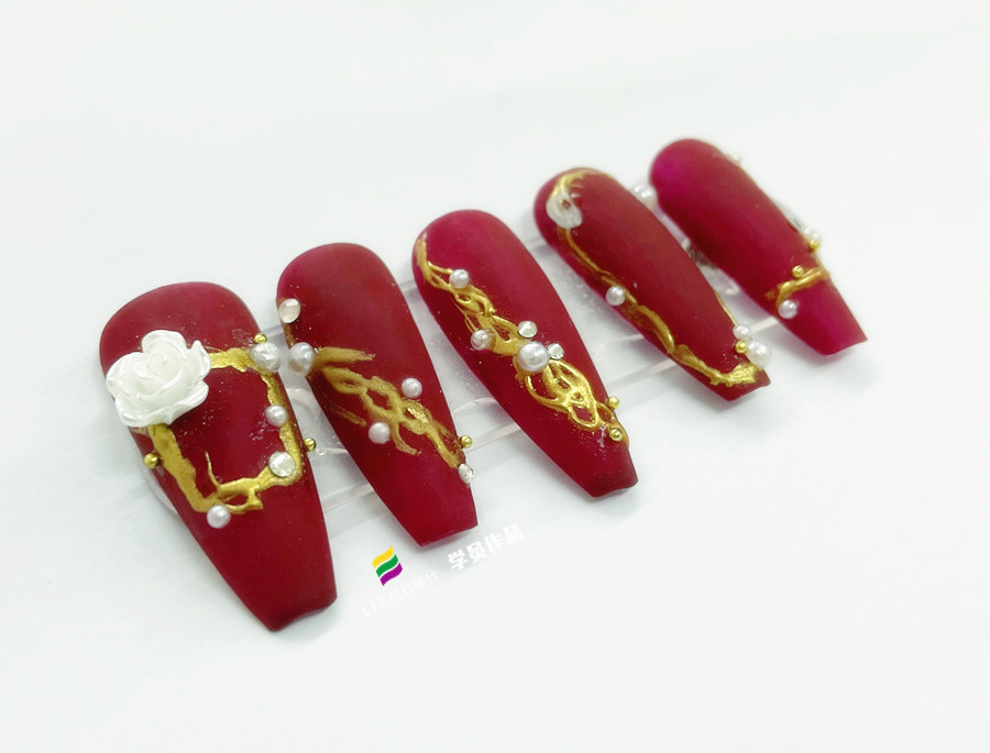 新年紅色美甲，廣西學(xué)美甲款式