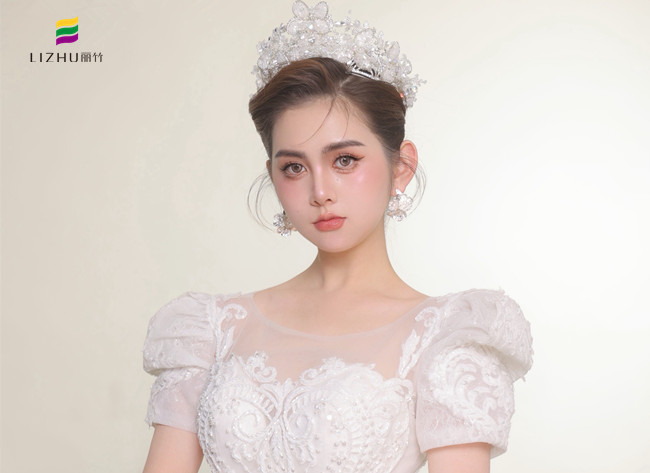 簡約氣質(zhì)新娘，廣西學新娘跟妝作品