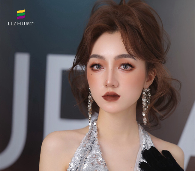 氣質(zhì)千金新娘，南寧學化妝影樓作品