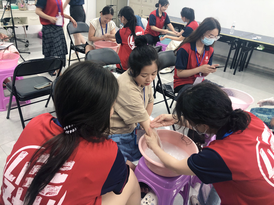 在家如何進(jìn)行手部護(hù)理？南寧美甲課堂花絮