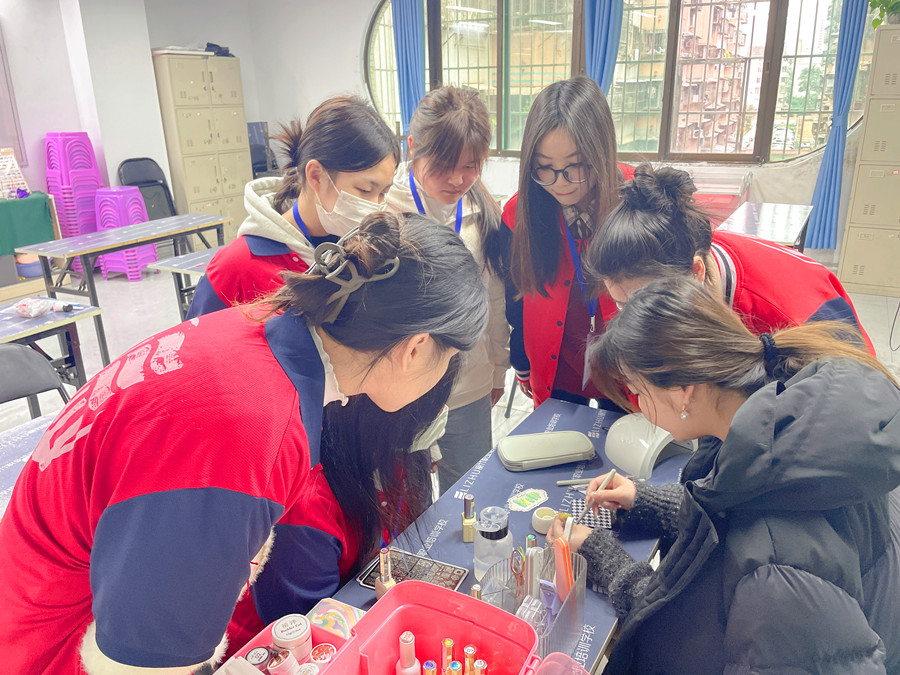 春日清新美甲，廣西美甲進修提升作品解析