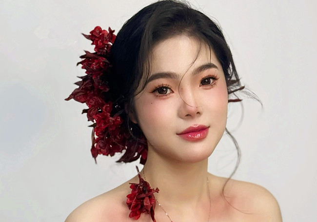 氛圍感干花造型，南寧化妝學(xué)高彩