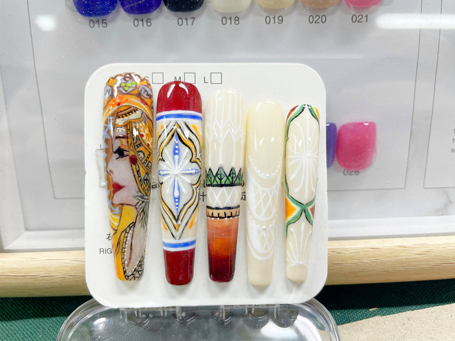 波西米亞美甲，南寧美甲進(jìn)修學(xué)院學(xué)員作品