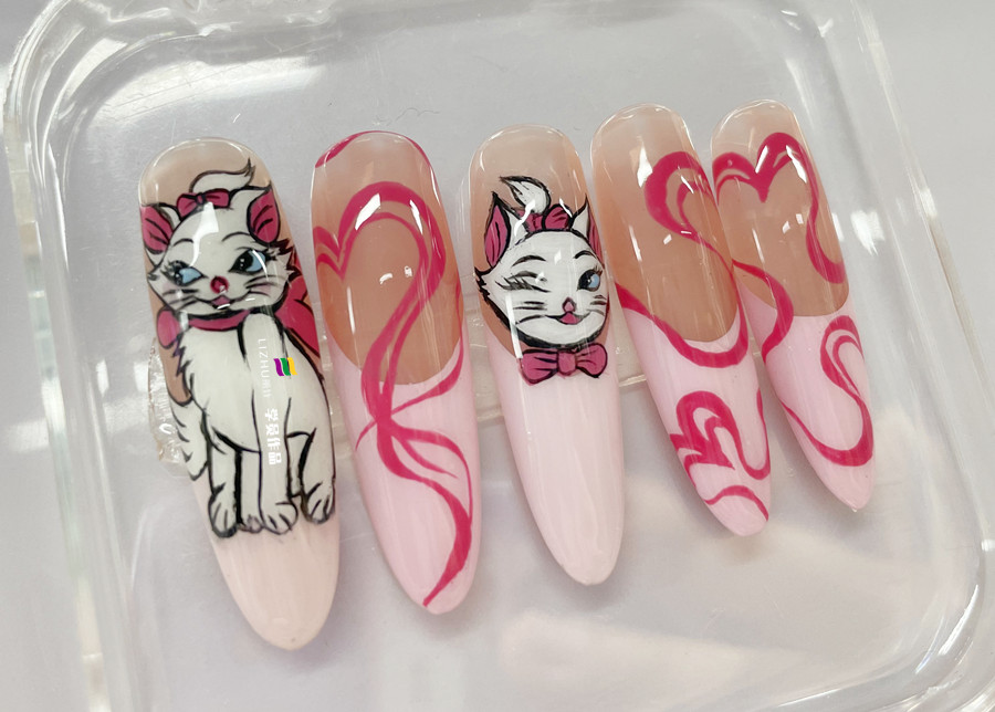 手繪瑪麗貓美甲，廣西美甲實操作品